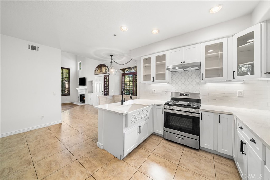 MLS #OC25258182 image #4