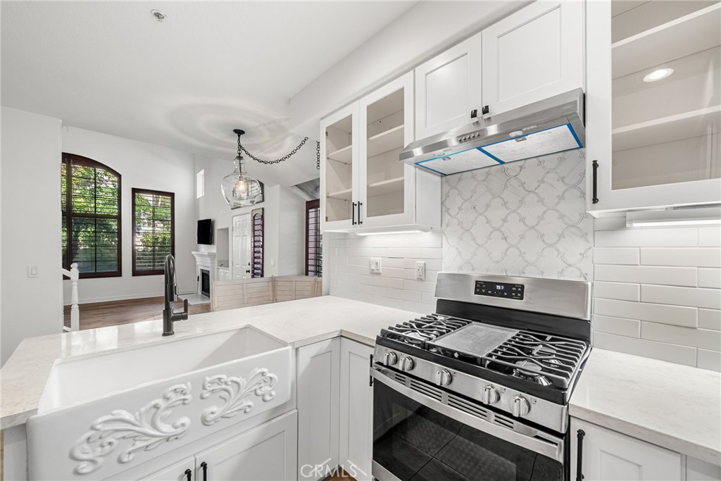 MLS #OC25258182 image #8