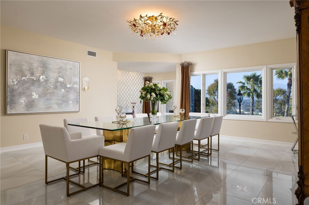 MLS #OC25258193 image #12