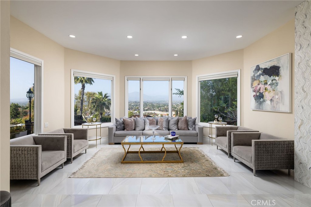 MLS #OC25258193 image #16