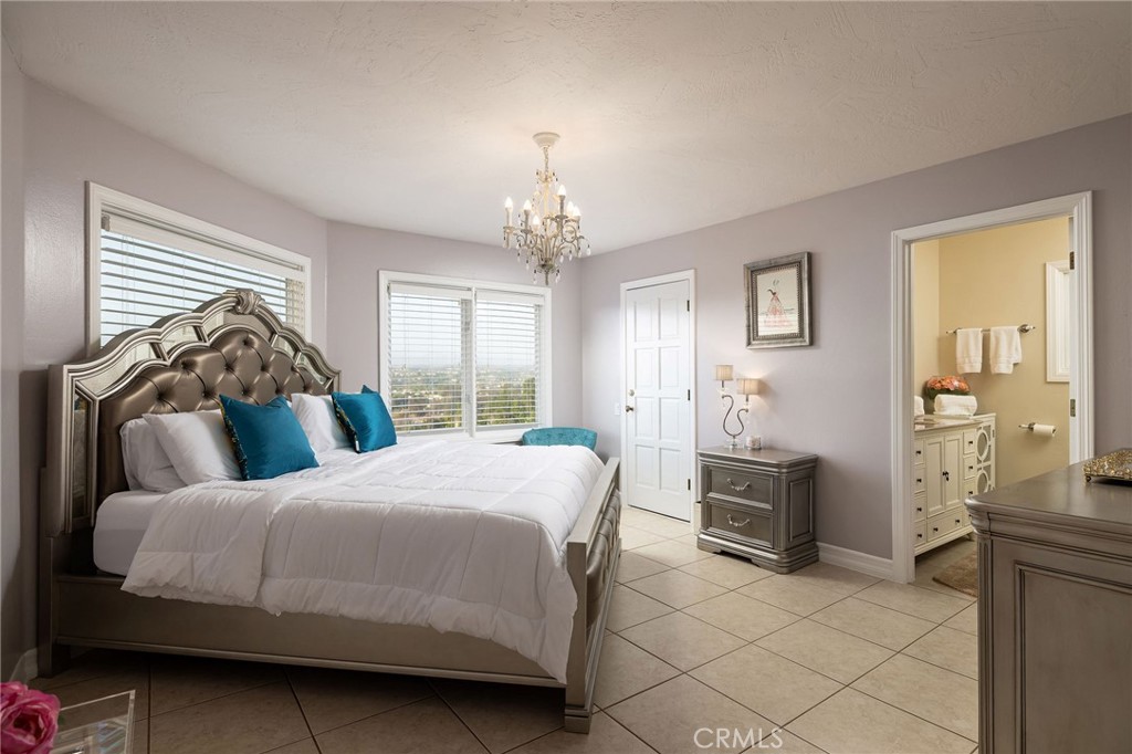 MLS #OC25258193 image #25