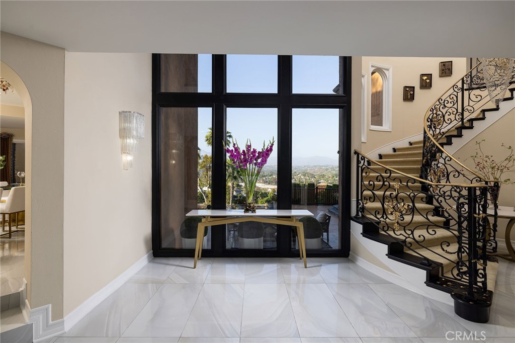 MLS #OC25258193 image #3