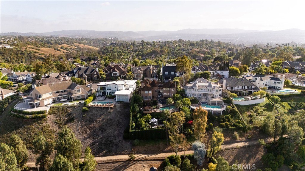 MLS #OC25258193 image #34