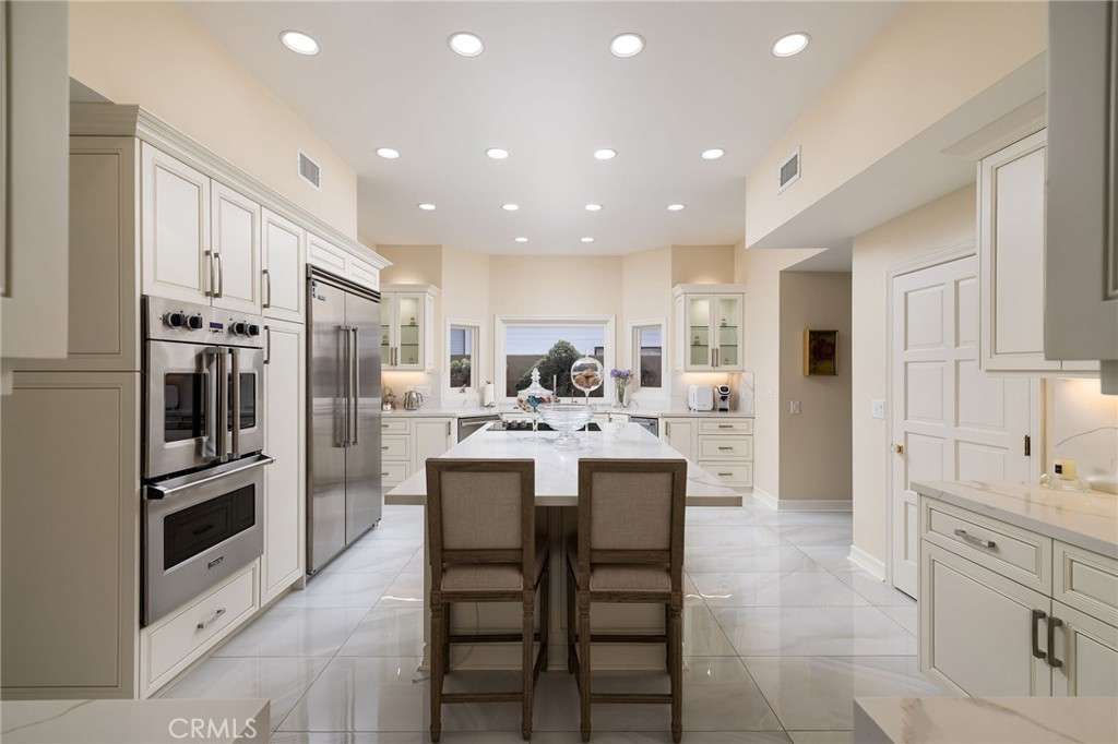 MLS #OC25258193 image #9