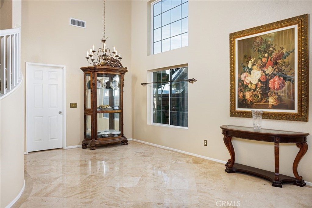 MLS #OC25258202 image #8