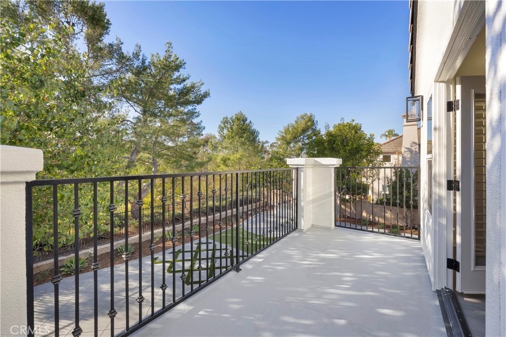 MLS #OC25258217 image #19