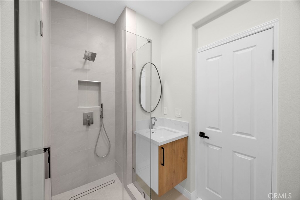 MLS #OC25258217 image #28