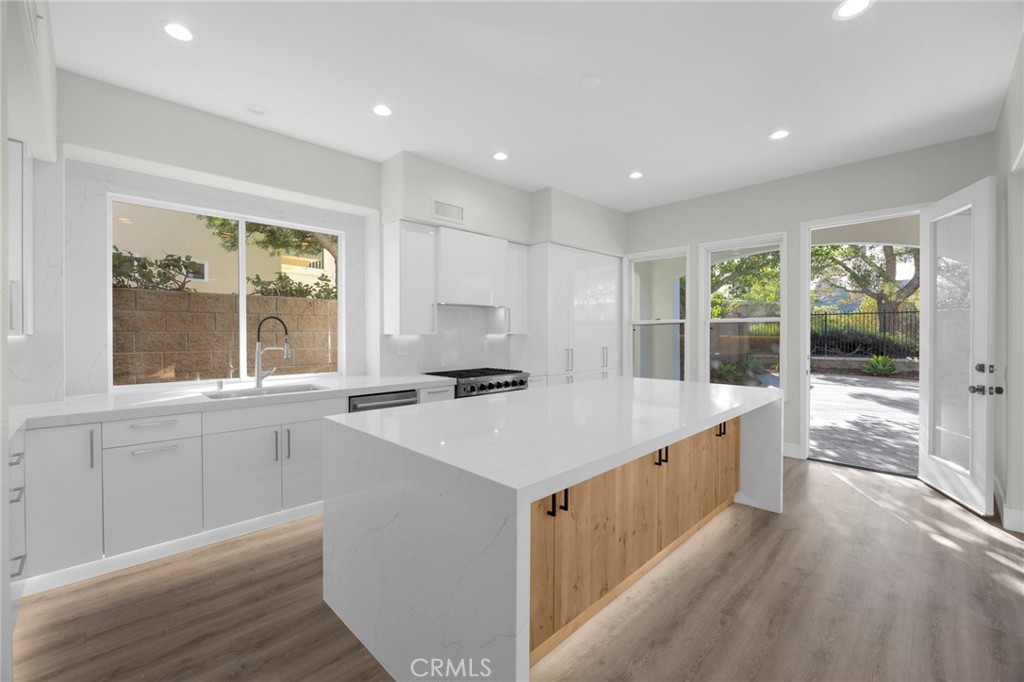 MLS #OC25258217 image #5