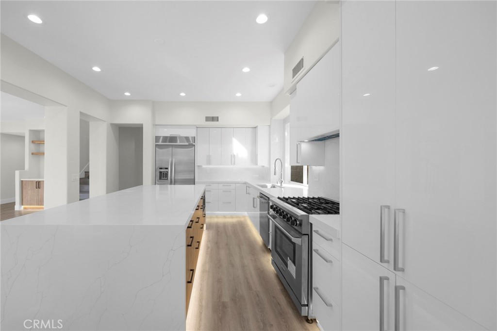 MLS #OC25258217 image #7