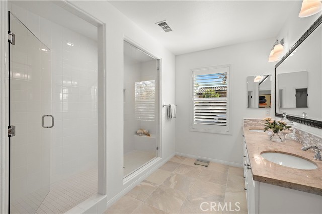 MLS #OC25258232 image #17