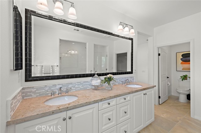 MLS #OC25258232 image #18