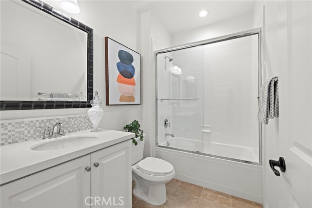 MLS #OC25258232 image #23