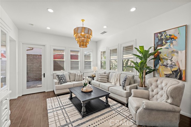 MLS #OC25258232 image #7