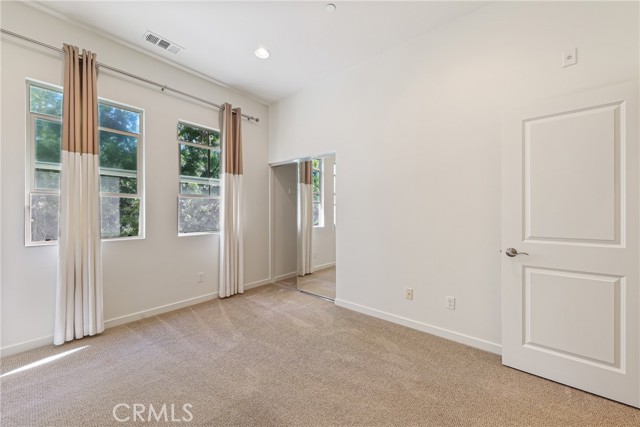 MLS #OC25258294 image #15