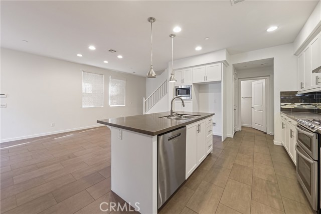 MLS #OC25258294 image #4