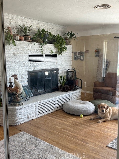 MLS #OC25258300 image #4