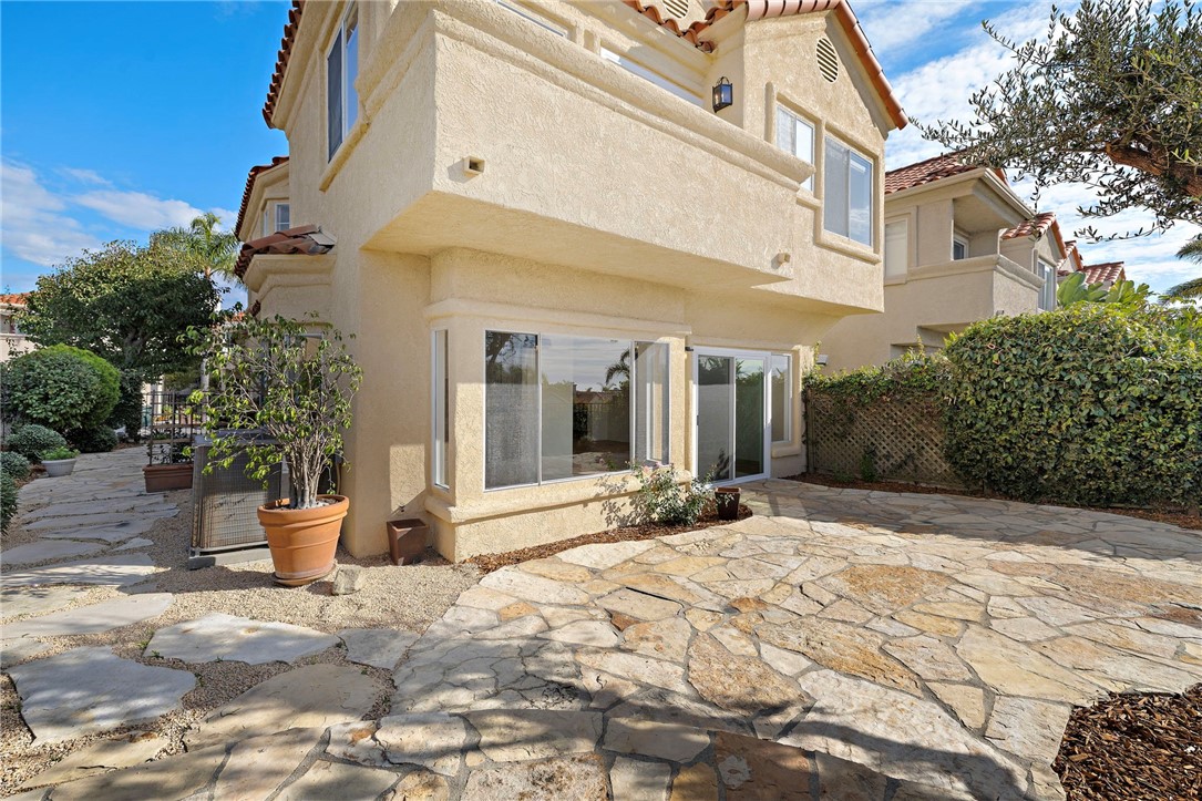 MLS #OC25258401 image #8