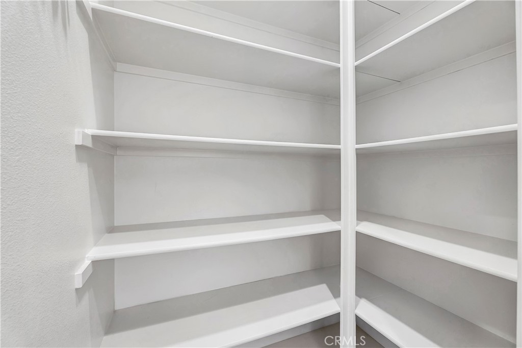 MLS #OC25258424 image #10