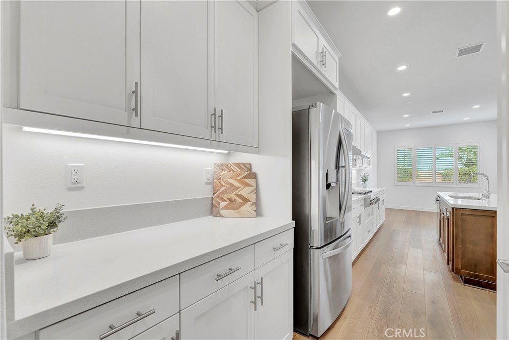 MLS #OC25258424 image #11