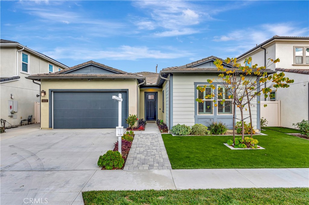 MLS #OC25258424 image #2