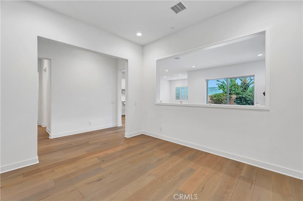 MLS #OC25258424 image #22