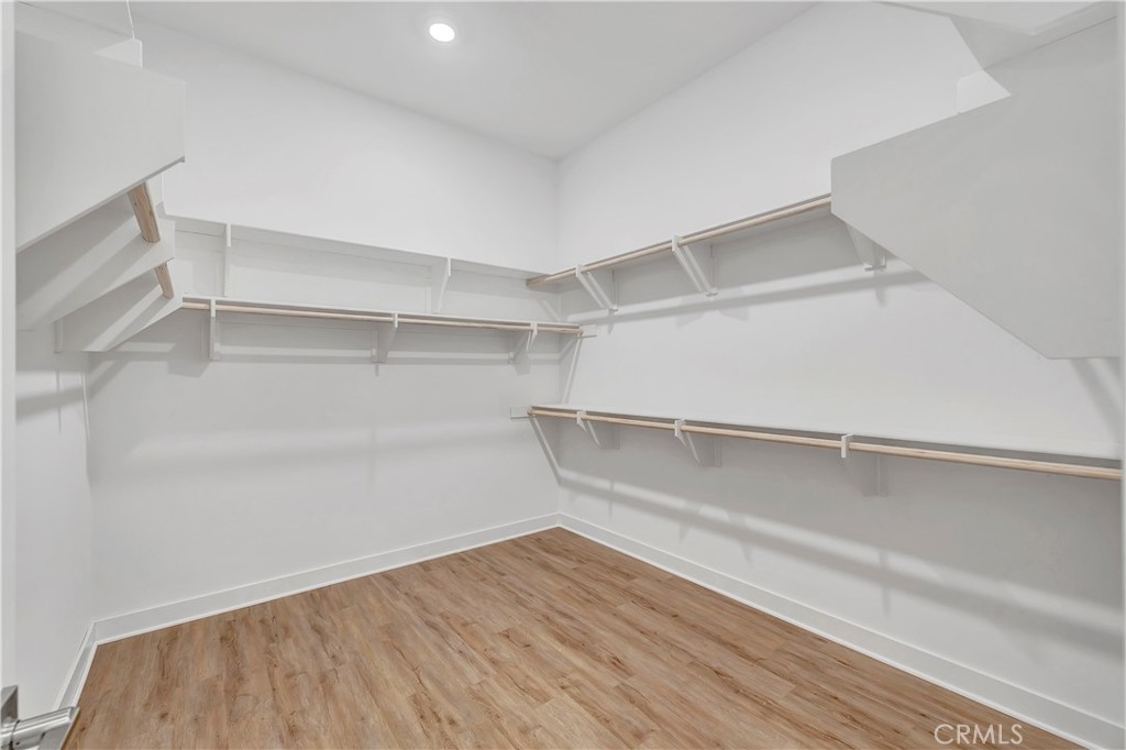 MLS #OC25258424 image #34