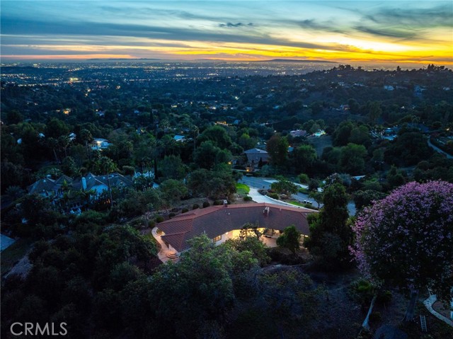 MLS #OC25258466 image #1