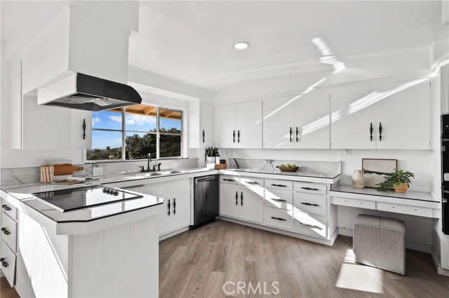 MLS #OC25258466 image #12