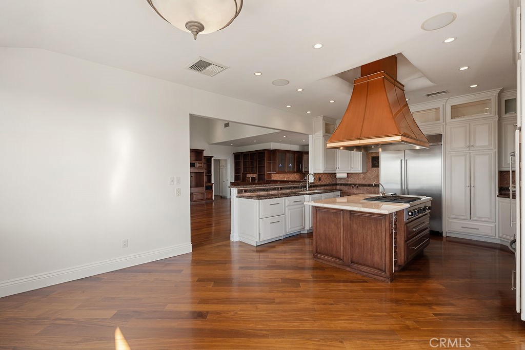 MLS #OC25258468 image #15