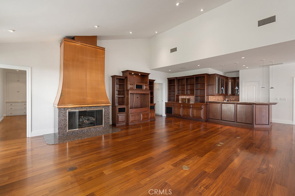 MLS #OC25258468 image #23