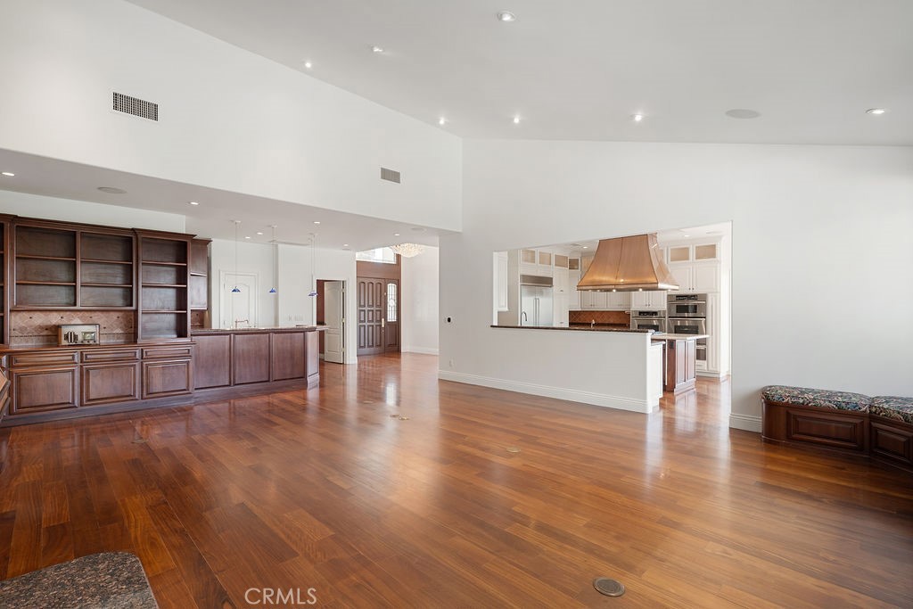 MLS #OC25258468 image #32