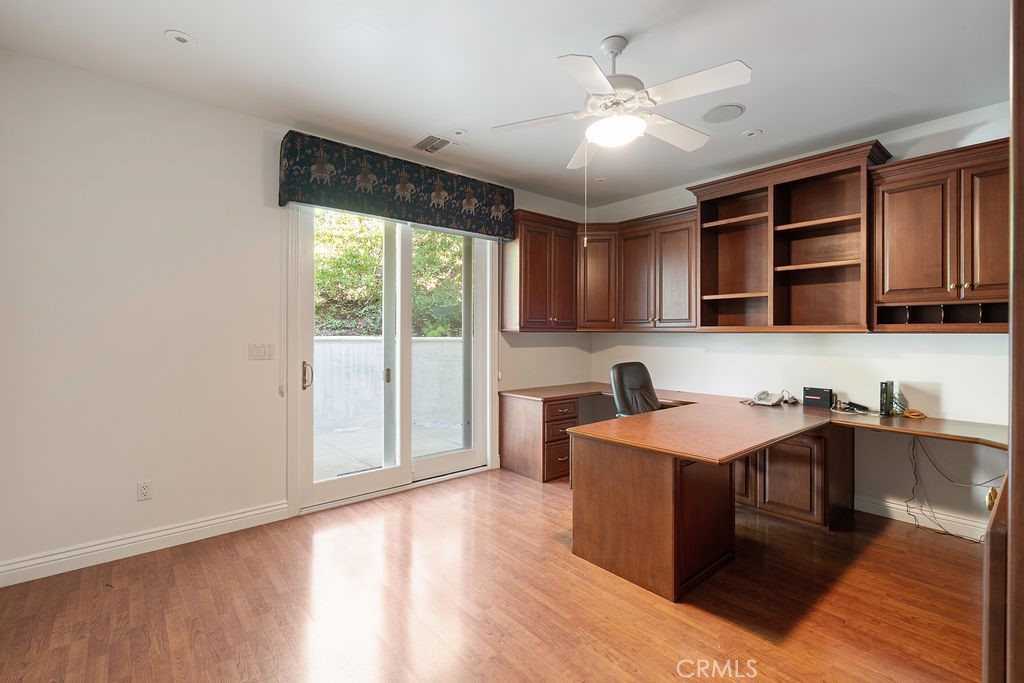 MLS #OC25258468 image #34