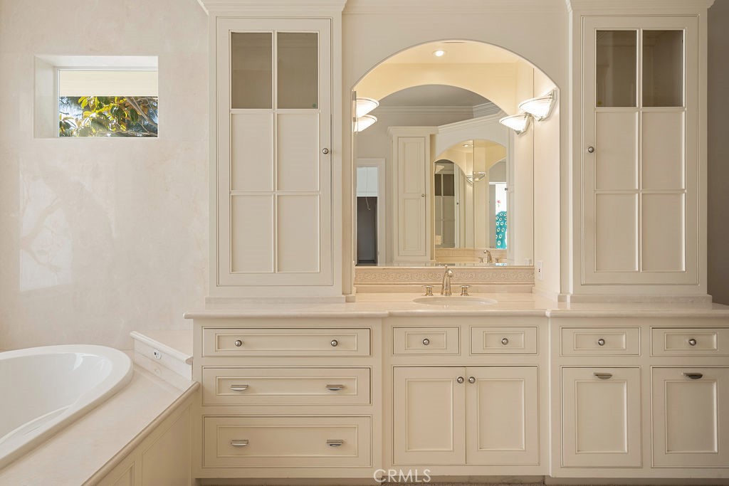 MLS #OC25258468 image #41