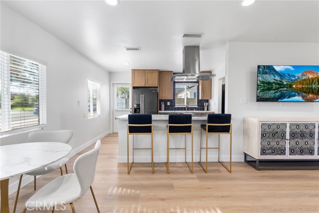 MLS #OC25258483 image #4