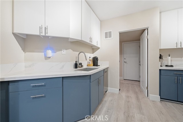 MLS #OC25258591 image #10