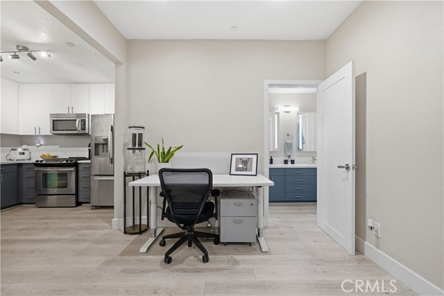 MLS #OC25258591 image #7