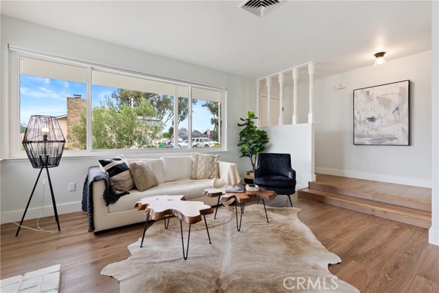 MLS #OC25258609 image #4