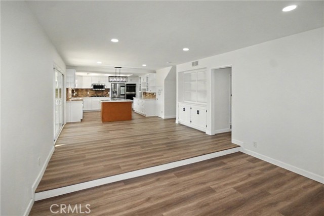 MLS #OC25258618 image #14