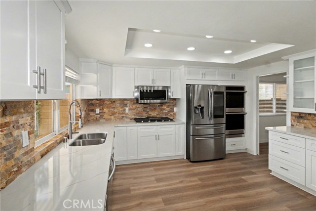 MLS #OC25258618 image #8