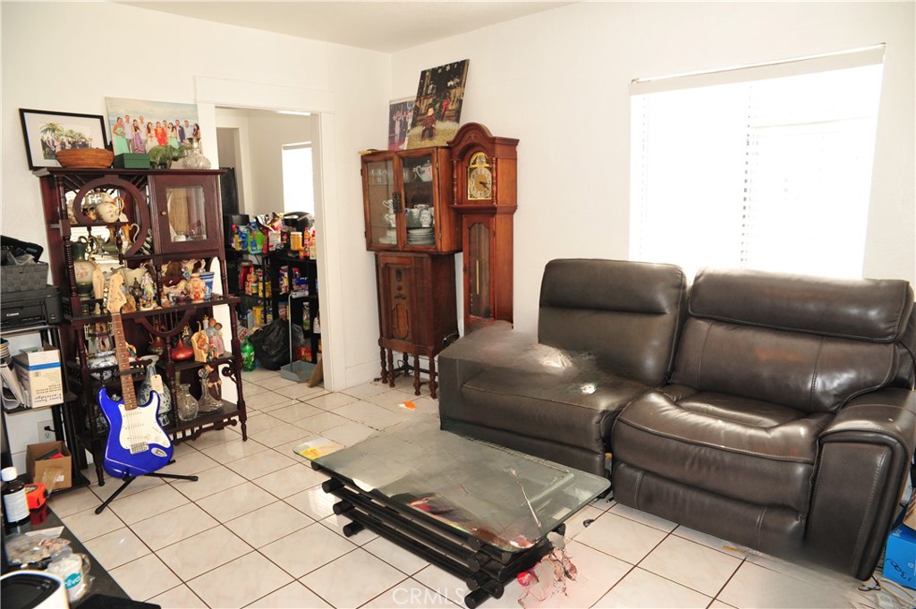 MLS #OC25258620 image #10