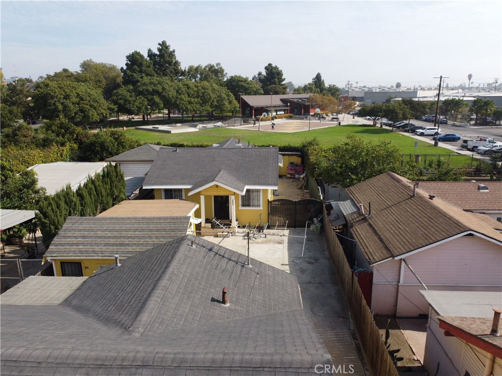 MLS #OC25258620 image #2