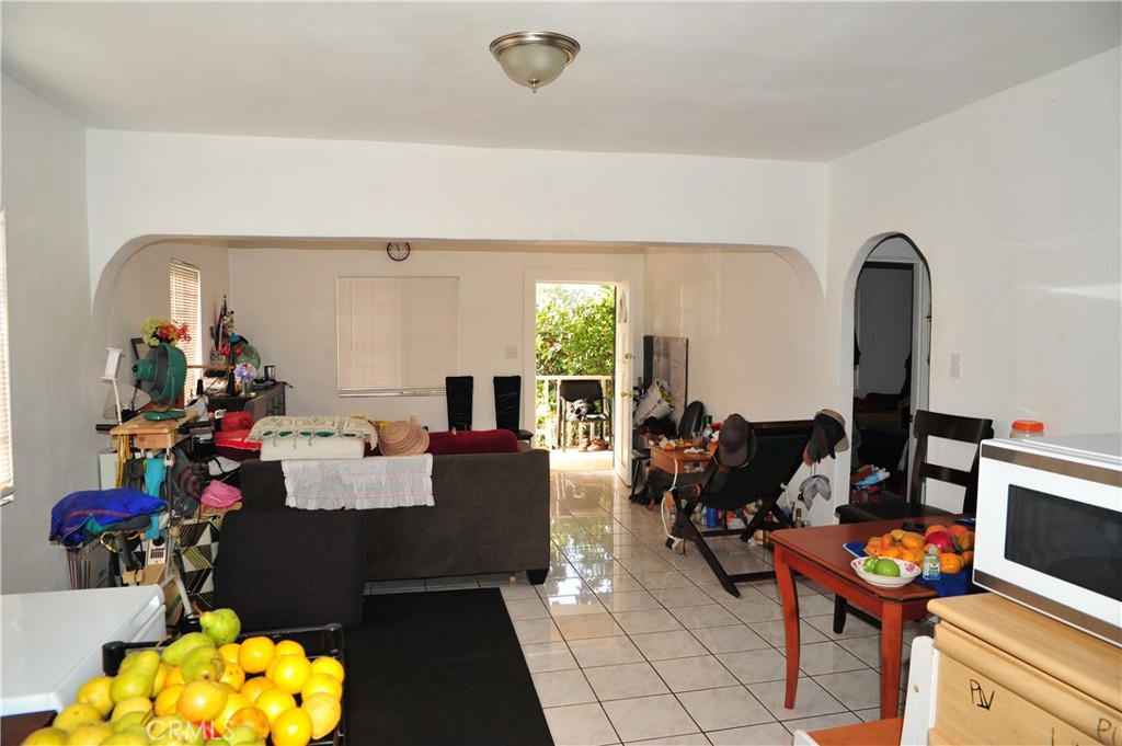 MLS #OC25258620 image #9