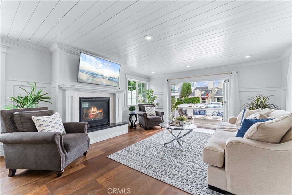 MLS #OC25258623 image #5