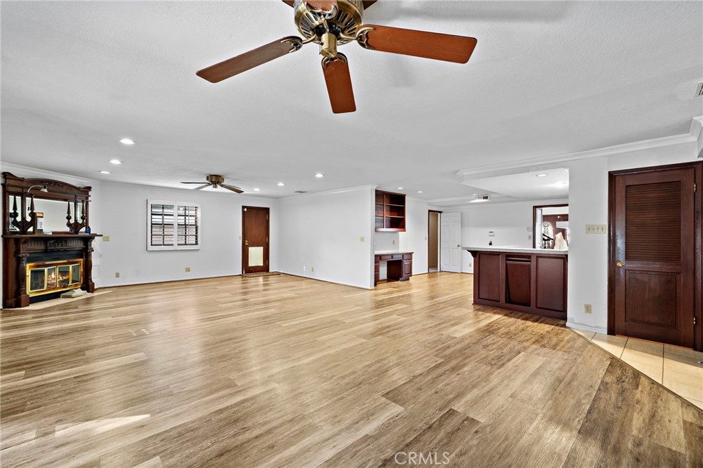 MLS #OC25258635 image #17