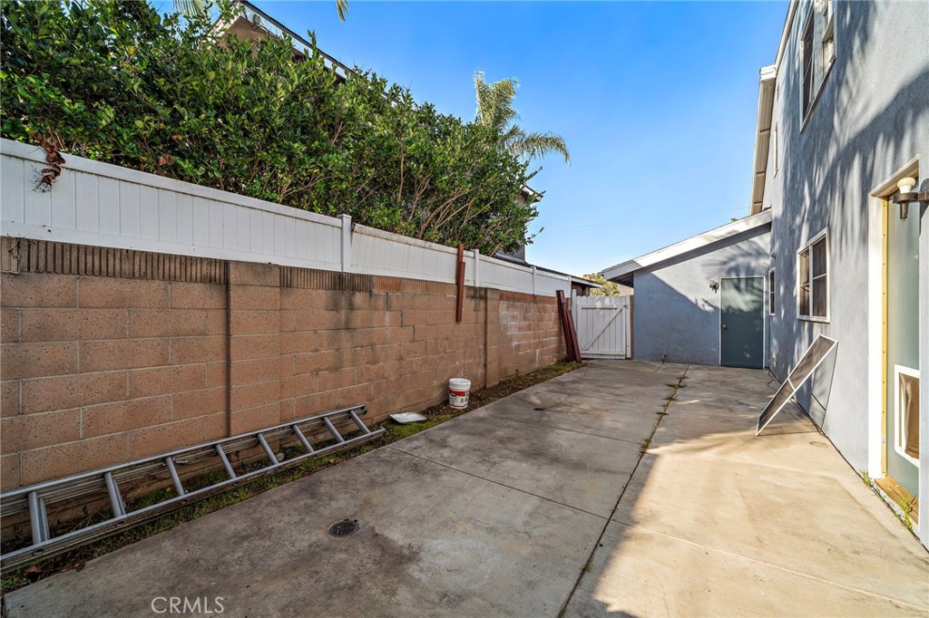 MLS #OC25258635 image #39