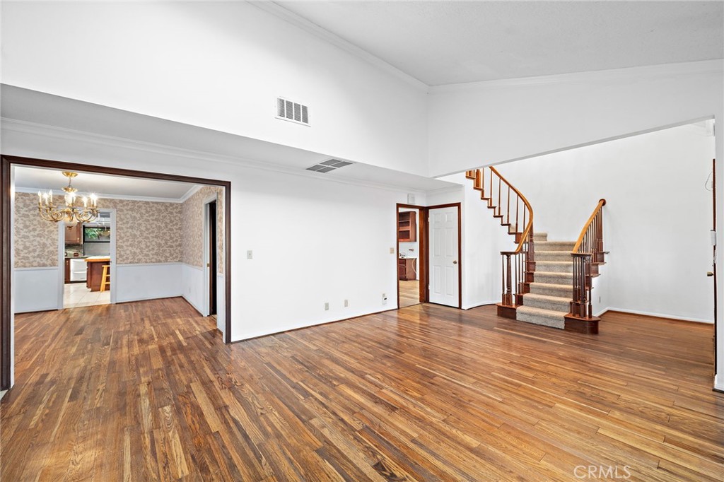 MLS #OC25258635 image #6