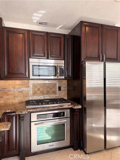 MLS #OC25258651 image #13