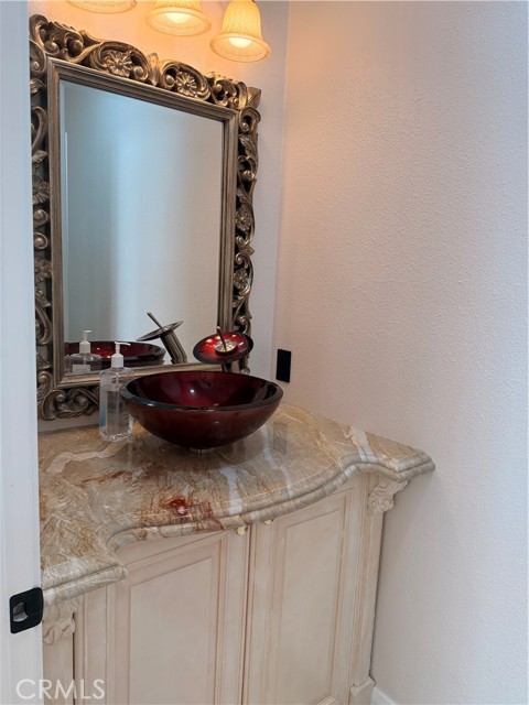 MLS #OC25258651 image #16