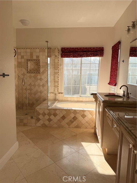 MLS #OC25258651 image #23