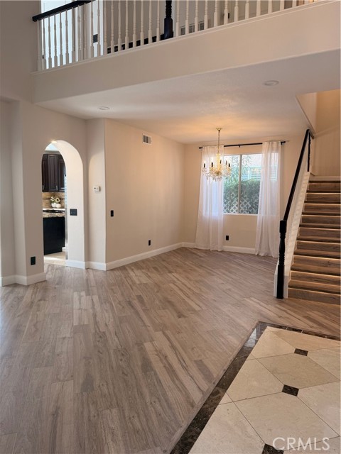 MLS #OC25258651 image #4